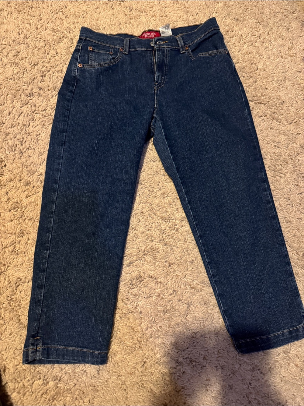 Women’s Levi capris